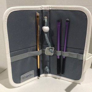 ⭐️
New Real Technique Brushes‎